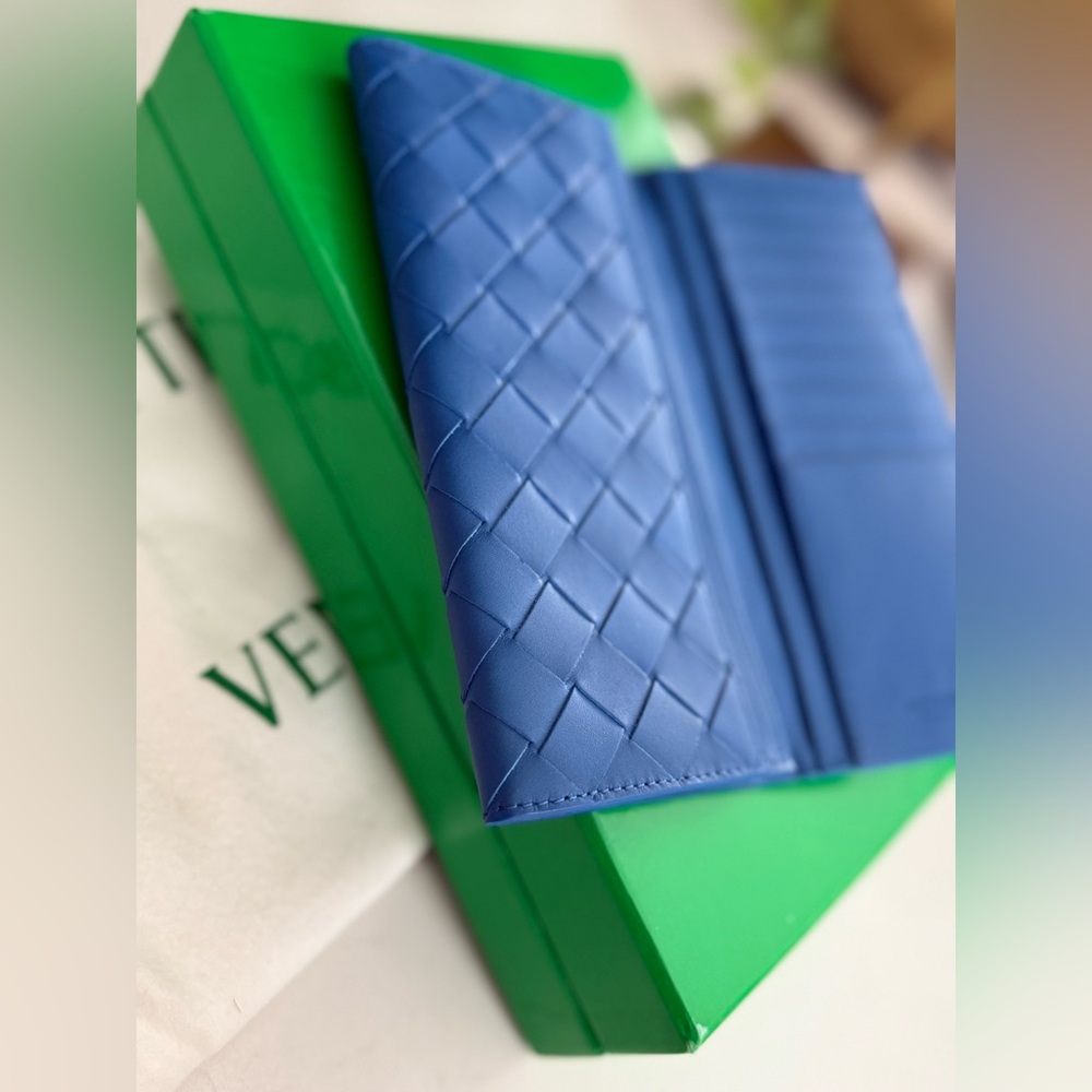 Bottega Veneta Nappa Intrecciato Continental Flap Wallet Bluette NWT - Picture 9 of 11